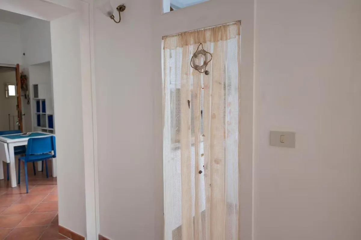 Gin Mare House Bed and Breakfast Cefalù 0*,  Italië
